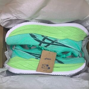 ASICS Turquoise Athletic Shoes